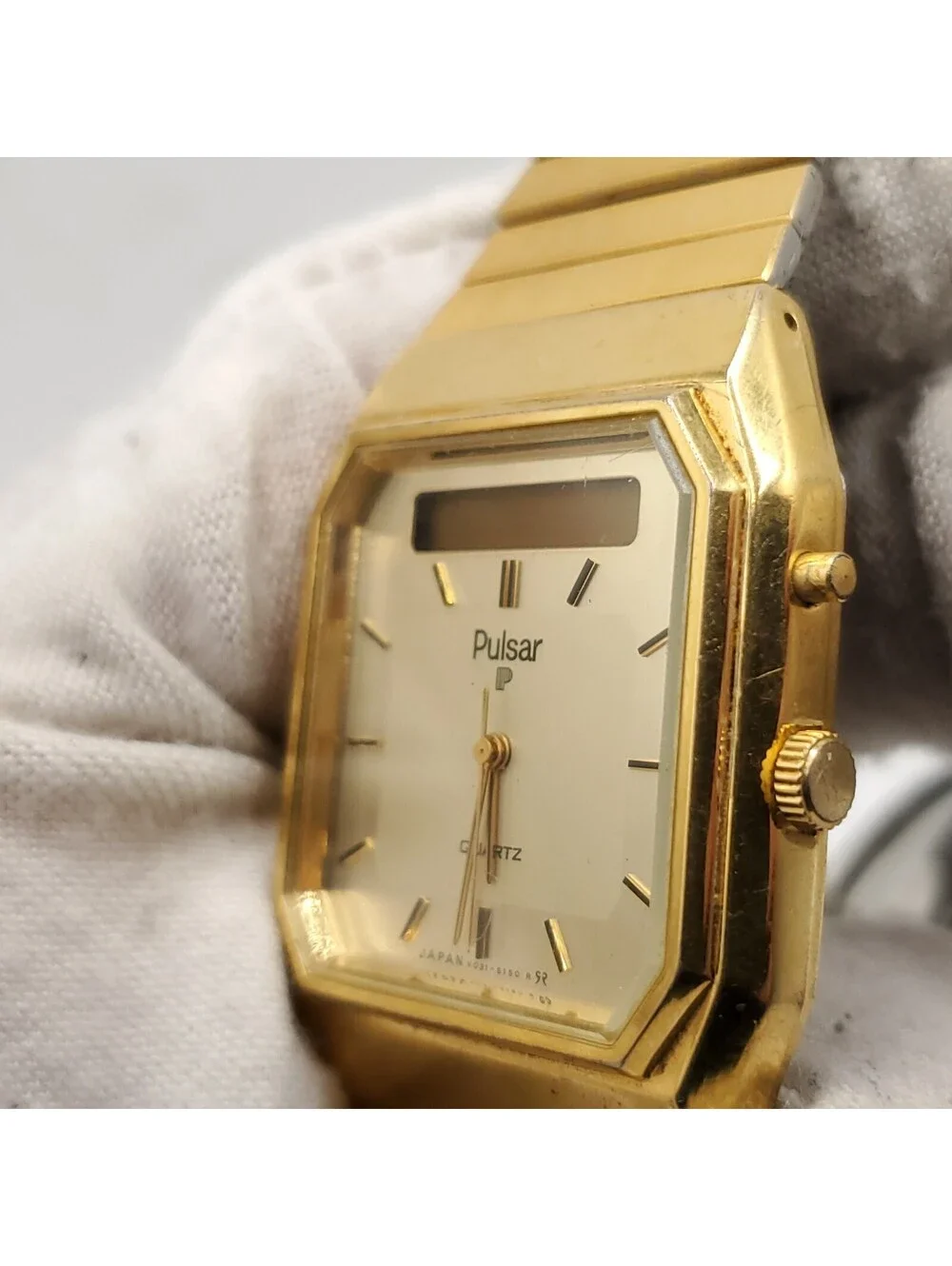 RARE VINTAGE PULSAR Quartz WATCH V031-5080 For Parts Or Repair Untested Read